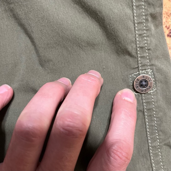 Kühl Kontra Roll Up Sage Cargo Convertible Capri Pants / Bermuda Shorts Sz 6 - Picture 15 of 16